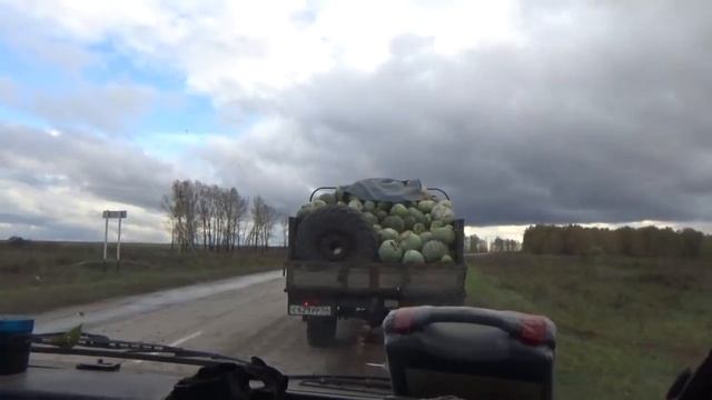 Поездка в деревню за тыквой на Газ-63. смотреть онлайн