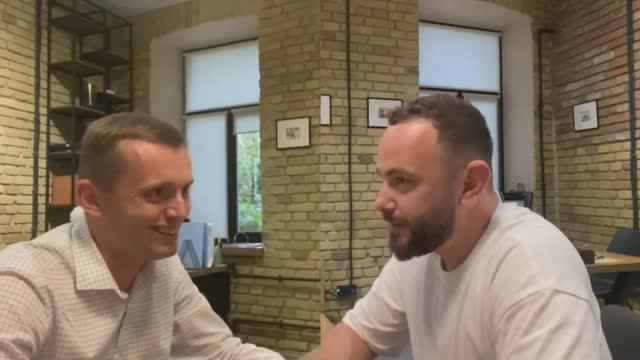 Руслан Бортник на ДУБИНА ТВ. Почему люди перестали верить В. Зеленскому?