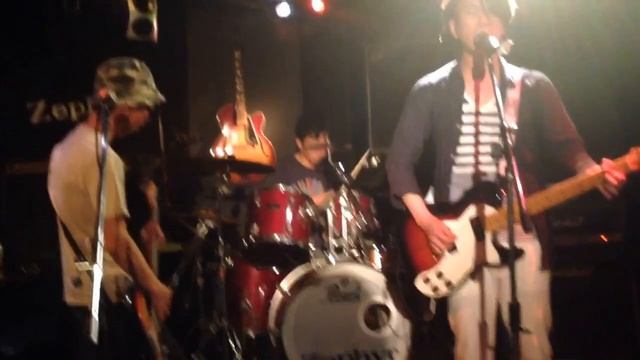 Vanilla Fields 『 世界 』 смотреть онлайн