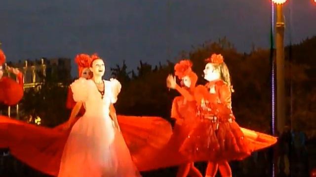 Уличный театр из Бельгии Тол смотреть онлайн