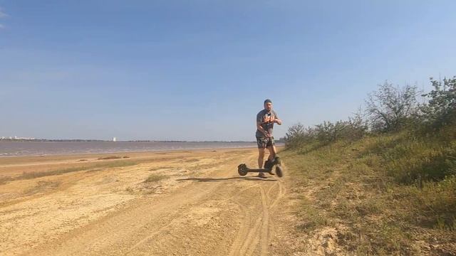 Xiaomi Mijia M365 Pro тест на Куяльницком лимане отзыв о самокате. Crosser Dominator в багажнике смотреть онлайн