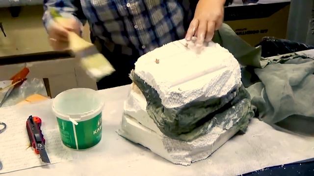 Как делается камень-реквизит для спектакля. Мастер-класс от художника-бутафора Светланы Баландиной. смотреть онлайн