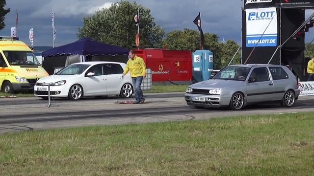 VW Golf 6 vs Golf 3 III - 1/4 Mile Race - Volkswagen Viertelmeile Rennen VI смотреть онлайн