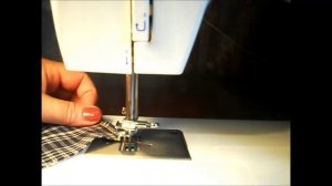 Лапка для втачивания обычной молнии