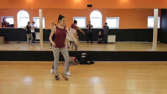 Кизомба связка под музыку, Таня и Ира, 04.03.2017 смотреть онлайн