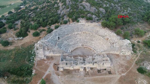Mısır Kraliçesi II. Arsinoe'nin portresi, 2 bin 300 yıllık yüzük mühürde смотреть онлайн