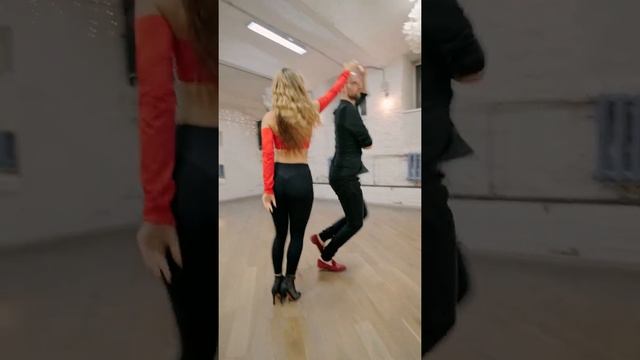 Bachata | Дмитрий & Анастасия смотреть онлайн