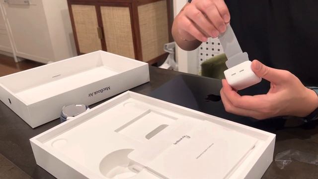 [UNBOXING] The New Apple M2 MacBook Air (Midnight Blue) - 2022 смотреть онлайн