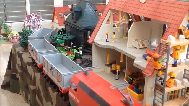 Playmobil City Action Train - Eisenbahn - XXL смотреть онлайн