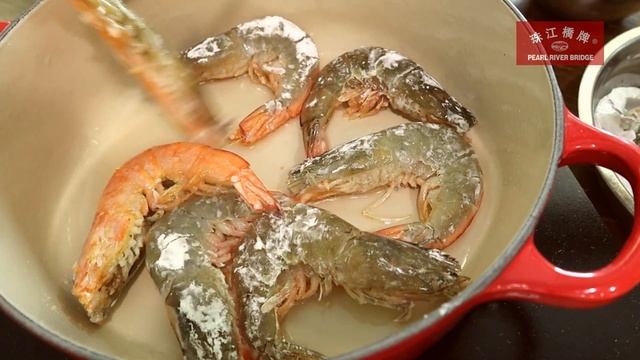 #頭抽大蝦粉絲煲 經典傳 #母親節 #珠江橋香港 #美女廚房 #美國公雞嘜 #老乾媽 #烹飪班 #廚娘小橋 #大橋 #sriracha #小橋電車 #痛豉油 #痛電車 #豆豉鯪魚 смотреть онлайн