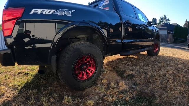 Nissan Titan XD PRO4X New Wheel And Tires set up смотреть онлайн