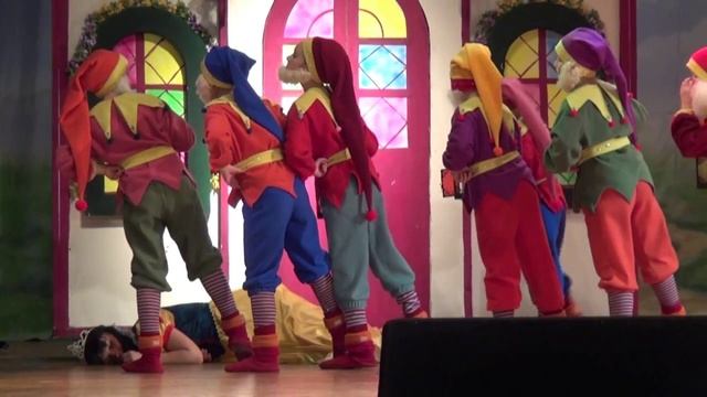 ДК Ругодив Белоснежка и 7 гномов 3 часть смотреть онлайн