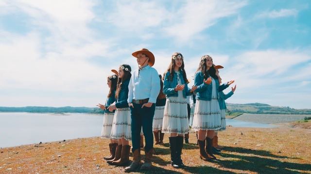 Особенный День | Белый Ангел (младшая) | White Angel | Пасхальная песня смотреть онлайн