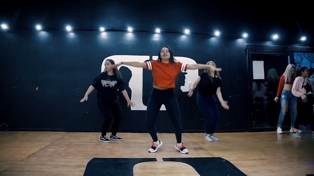 LEVEL UP - CIARA - Coreografia Matias Orellana смотреть онлайн
