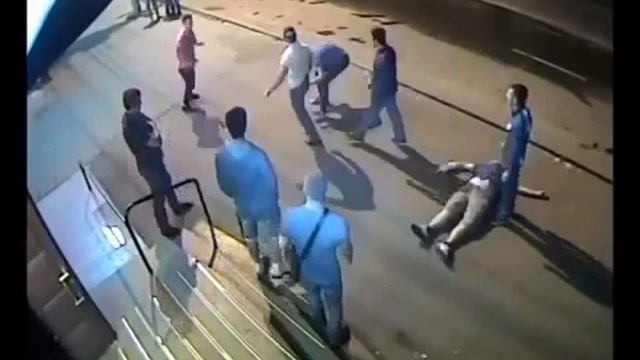 Чеченец против троих смотреть онлайн