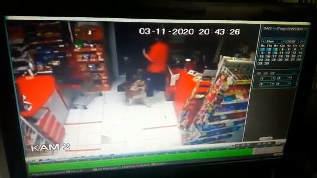 Видео с камеры видеонаблюдения в магазине, Актау смотреть онлайн