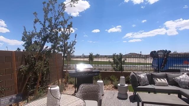 Home For Sale North Las Vegas. $303K's+, 2114 Sqft, Opt 3-5 Beds, 3 Baths, 2 Car. смотреть онлайн