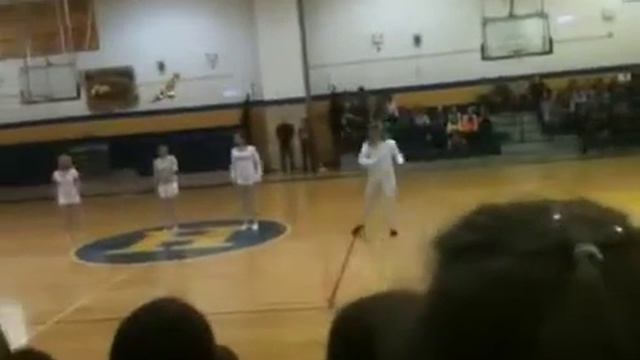 Hopkins Dance Off смотреть онлайн