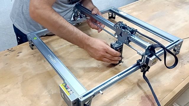 Creality CR-LASER Falcon 10W TE PERMITIRA REALIZAR INCREIBLES TRABAJOS PERSONALIZADOS