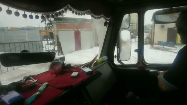 Покупаем грузовик в Питере с толпой блогеров!) Калян86 и Макаров 178 смотреть онлайн