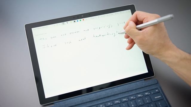 MacBook vs Surface Pro - The Best Laptop for Students 2017! смотреть онлайн