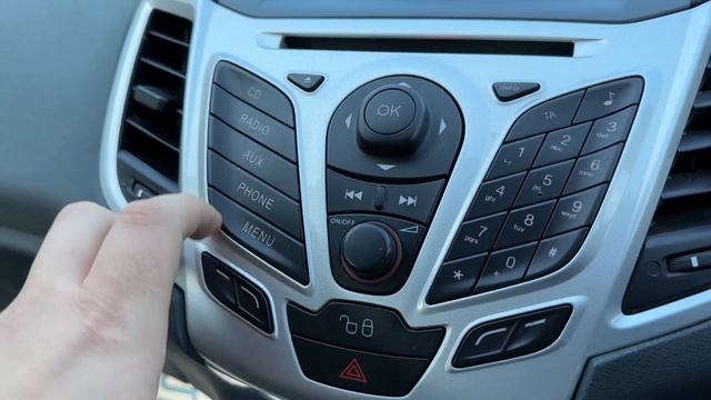 Ford Fiesta CV11UEU смотреть онлайн