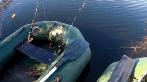 Крепление, держатель для спиннинга в лодку ПВХ, своими руками.