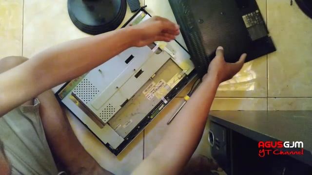 cara membuka layar monitor LCD # Servis Monitor Bag.1 смотреть онлайн