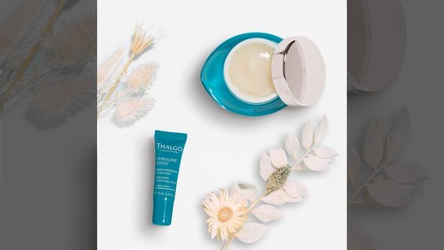 Say hello to our Spiruline Boost BeautyPouch ? Serum | Gel - Cream | energising Spirulina | смотреть онлайн