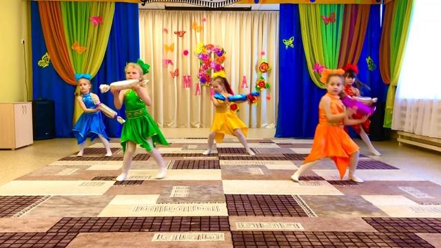 Яркий, детский таней "Конфетки" смотреть онлайн