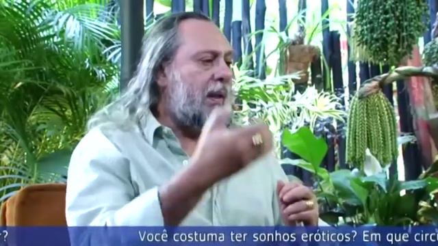 Caio, moro com alguém que mexe com tarô, astrologia e coisas do tipo. Essa energia prejudica a casa смотреть онлайн