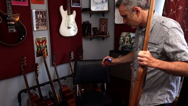 Unboxing my new Donner Hush guitar! смотреть онлайн