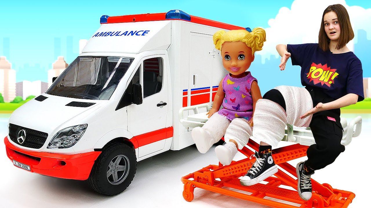 Видео Барби и Кен. Штеффи сломала ногу?! Вызываем Скорую Помощь! смотреть онлайн
