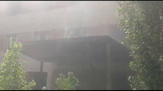 Заброшенное общежитие горело в Липецке