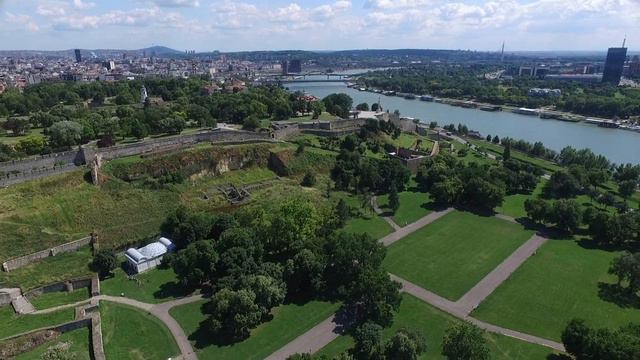 Exploring Belgrade, Serbia with Drone смотреть онлайн
