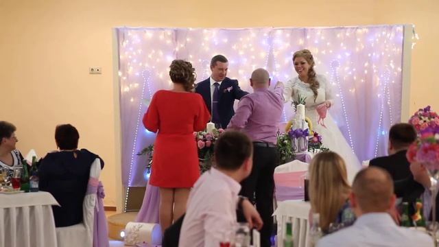 Как не дарить деньги на свадьбу. Лайфхак смотреть онлайн