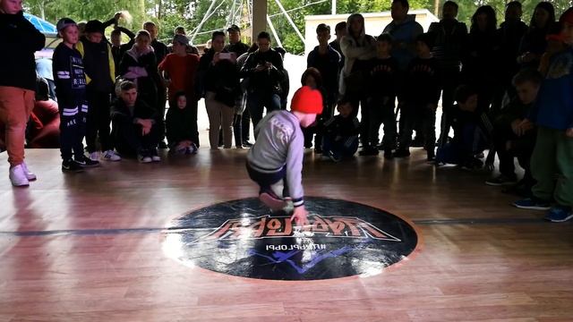Сын Марса vs Кириллоф | Kids | 1\2 смотреть онлайн