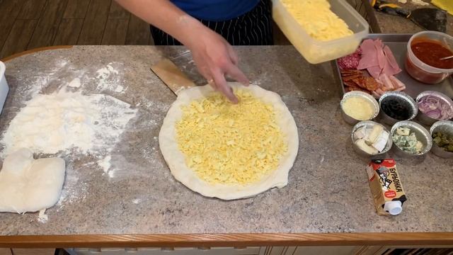 ПИЦЦА НА КАМНЕ ДЛЯ ВЫПЕЧКИ #ПИЦЦА #РЕЦЕПТ #ВЫПЕЧКА #pizzarecipes #pizza #neapolitana #recipes смотреть онлайн