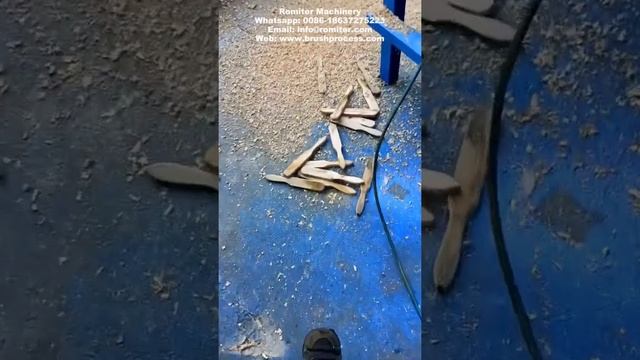 Возвратно-поступательная стальная проволочная щетка с деревянной ручкой смотреть онлайн