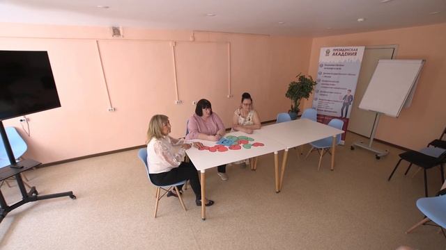 Посодействуют и займут делом и студента и пенсионера смотреть онлайн