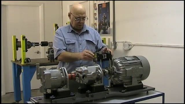 X-880 Wireless 5-Axis Laser Shaft Alignment System - Demo Video смотреть онлайн