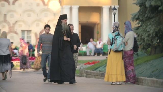 Свято-Троицкая Сергиева Лавра - крупнейший православный монастырь России смотреть онлайн