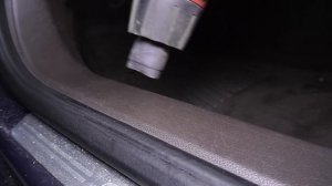 Как удалить царапины на пластике салона автомобиля.