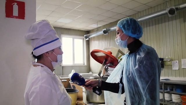 Они кормят всю Бурятию. Ароматный репортаж из цехов «Бурятхлебпрома» смотреть онлайн