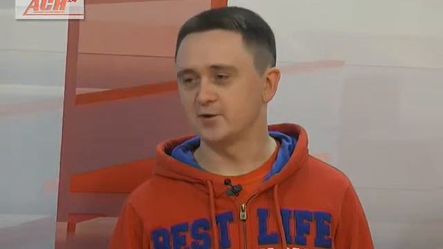 Свой диалог: Михаил Кобзарь смотреть онлайн