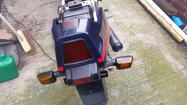 Suzuki RG250 MKIII 1986 Walter Wolf смотреть онлайн