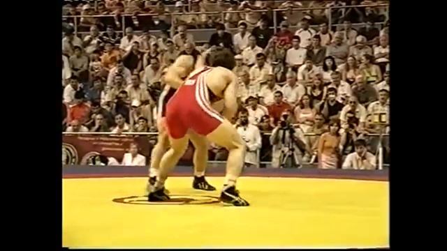 красивый уход Шамиль Гитинов - Хаджимурад Гацалов (Ядовитая Нога) Amazing skill Wrestling смотреть онлайн