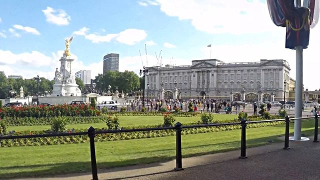 Букингемский дворец Лондон Англия / Buckingham Palace London England 4K Ultra HD смотреть онлайн