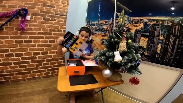 Новогодние подарки смотреть онлайн