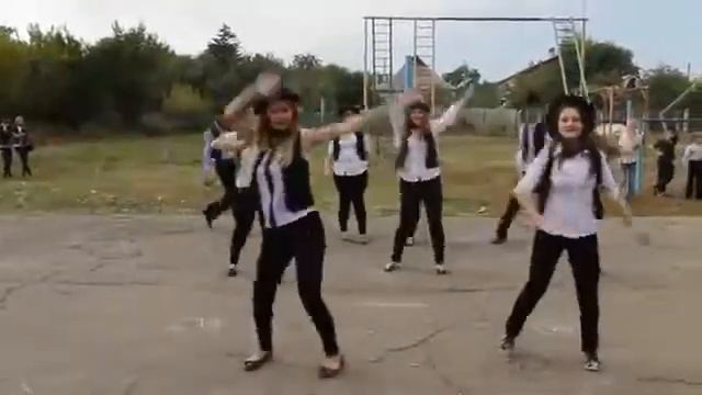 Чао, бамбино - Кар-мэн (OST Физрук) смотреть онлайн